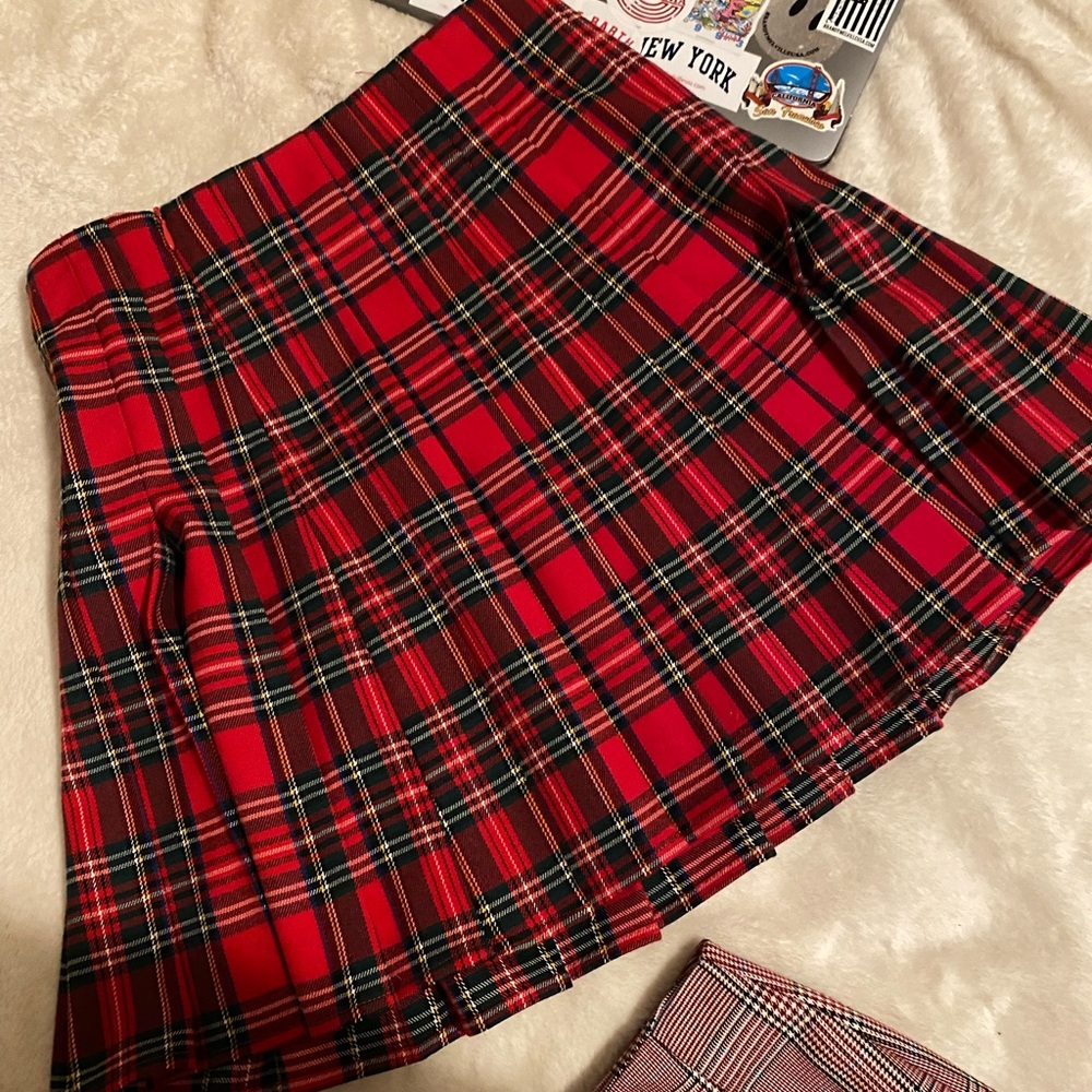 Red Plaid Pleated Zip Skirt